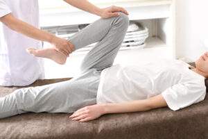 「骨盤の正すと顔が変わる」について