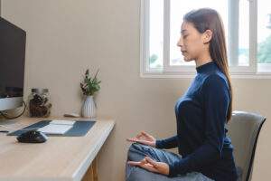 「美人は姿勢が綺麗は本当なのか？」について